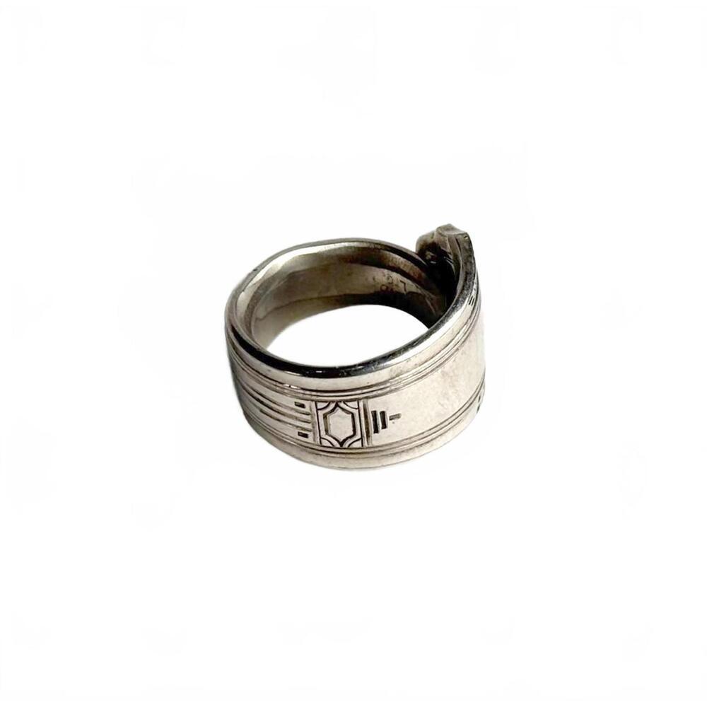 Vintage Oneida Ltd Pattern Silver Plated Spoon Ring Size 7.5